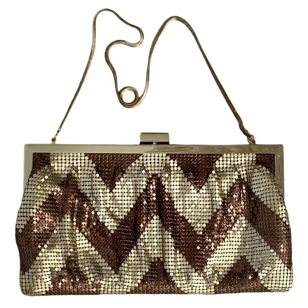 Vintage Whiting & Davis Gold Mesh Chevron Clutch Bag Evening Small Rectangle - Picture 1 of 13